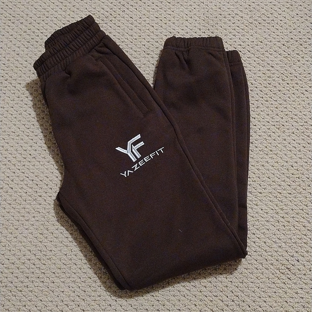 NEW Set of Women Jogger Pants and top  brand new with tag